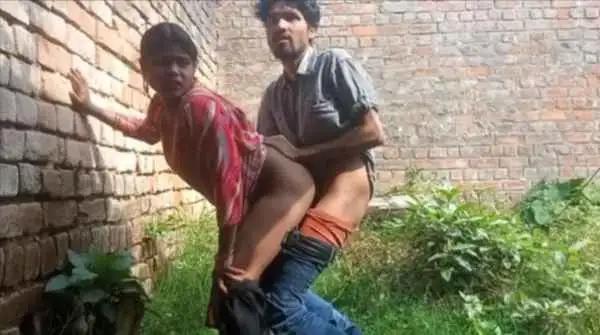Village Bhabhi Secret Jungle Fuck Behind House Hard